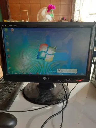 Monitor LG W1643c - 16 polegadas