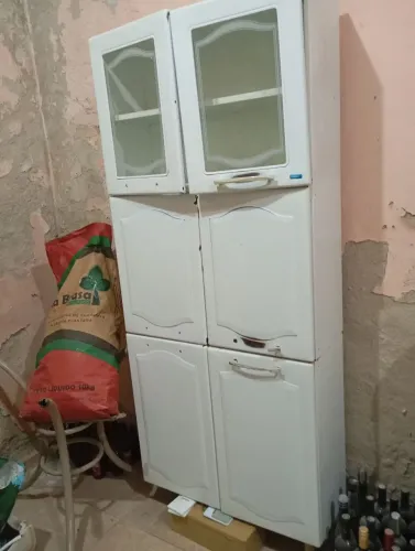 Vende se armário de aço Itatiaia. NAO ENTREGO