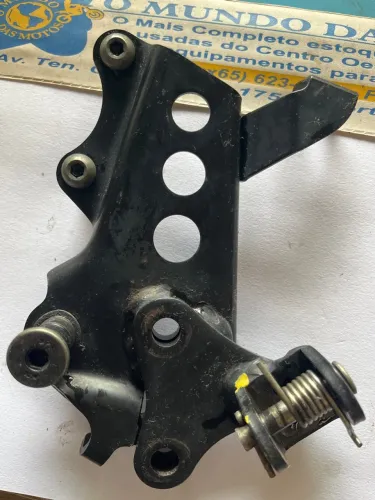Suporte bacalhau lado esquerdo xt600 Yamaha 