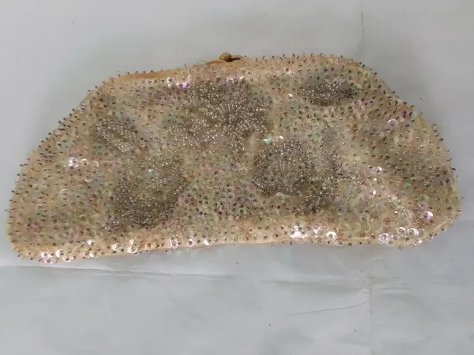 Antiga bolsa Clouth anos 50 miçangas e lantejoulas