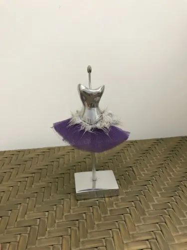 Enfeite/estatueta design bailarina