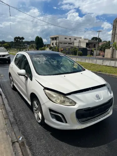 Sucata Peugeot 308 Allure 2013 2014 Branco Disponível para retirada de peças