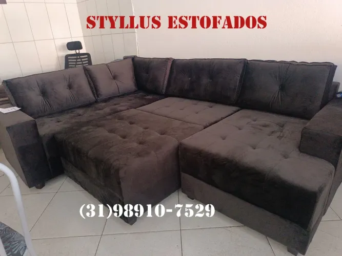 Sofá de canto grande e confortável
