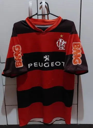 CAMISA DO MENGÃO EM BOAS CONDIÇÕES DE USO. M
