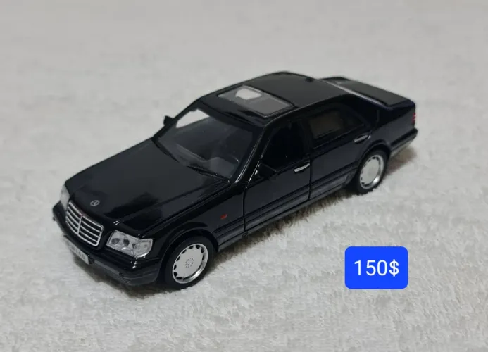 Carrinho miniatura Mercedes-Benz Classic S-W140