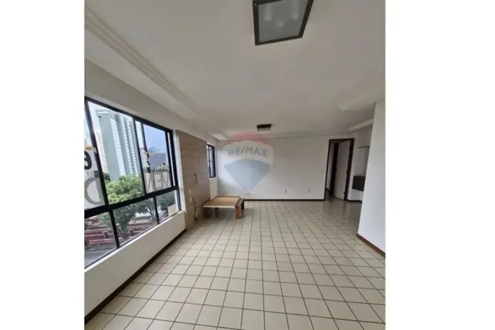 Apartamento no Espinheiro, espaço e conforto no seu lar. Venha conferir!