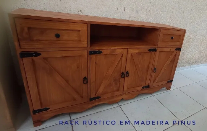 Móveis rústicos em madeira pinus 