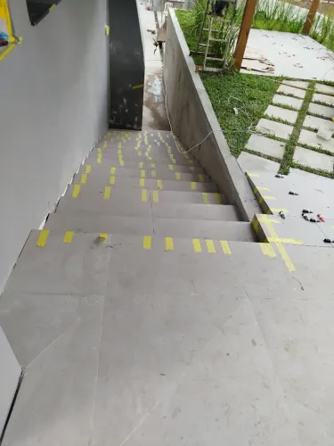 Pedreiro azulejista, cerâmicas, porcelanato, alvenaria , reboco, piso, contra piso, foro