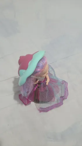 Boneca Cupcake Surpresa Cereja da Estrela
