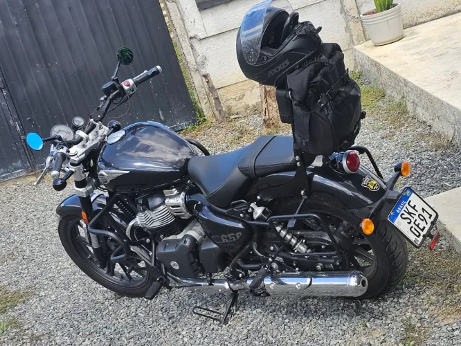 Super Meteor 650 Astral Black 