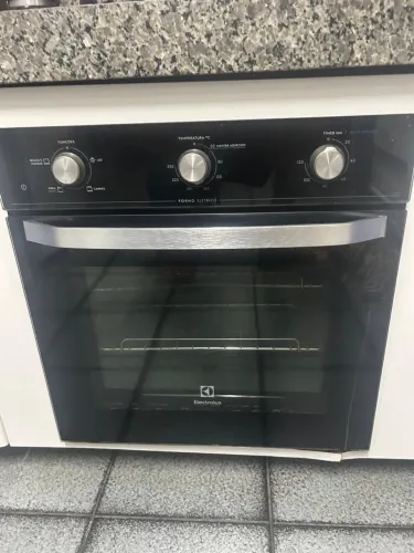 Forno Elétrico Electrolux - Design Moderno e Eficiência