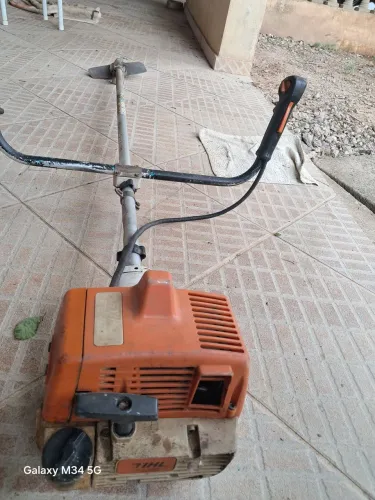 Roçadeira sthil  160