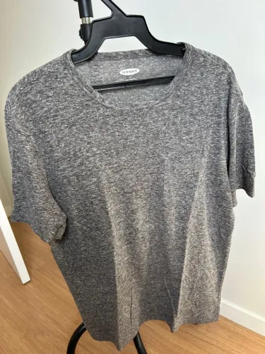 Camiseta Old Navy Cinza