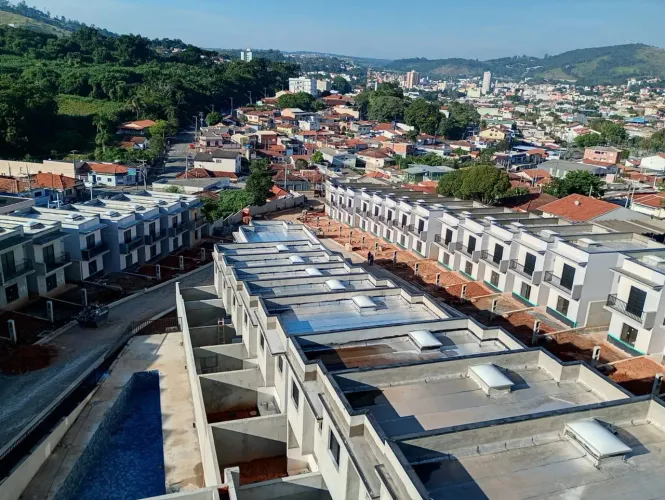 Oportunidade Única em São Roque: Condomínio em região central - entrega julho 2025
