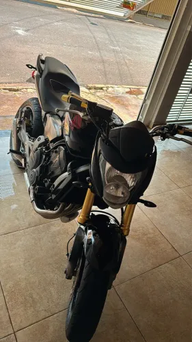 Vendo Hornet 2009 ,moto muito bem conservada !!!