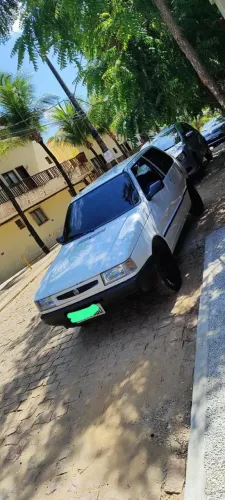 Fiat uno novo de verdade! 0 de ferrugem.