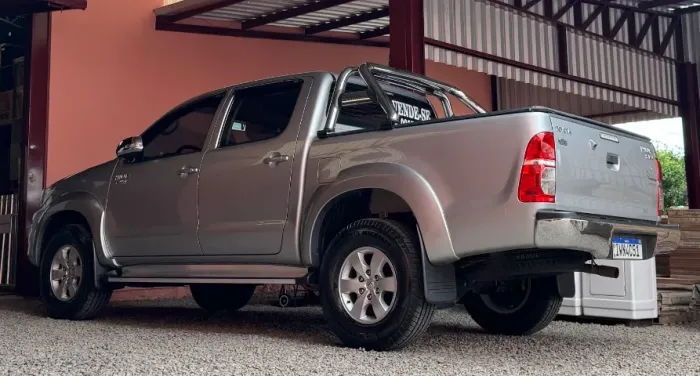 Toyota Hilux CD SRV 4X2 2.7 Flex 16V Aut. 2015