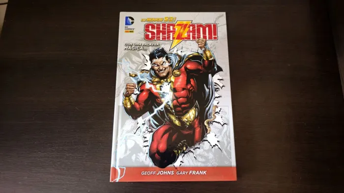 Shazam - Com Uma Palavra Mágica - DC Novos 52 - HQ Panini