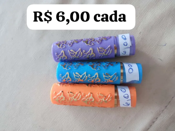 Batom Cremoso Decorado - R$ 6,00 cada