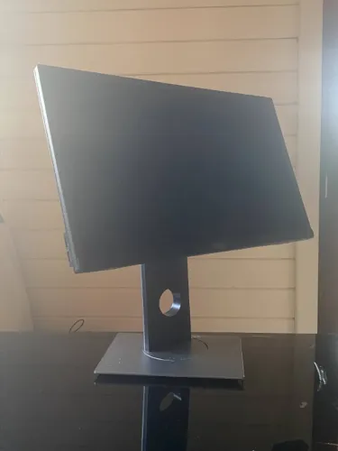 Monitor Dell Full HD Giratório 22" + Cabo HDMI Novo de brinde