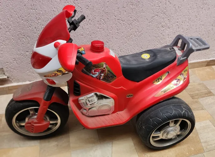 Moto elétrica infantil 12 V Magic Toys no estado
