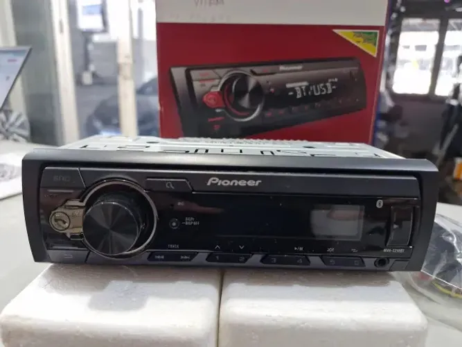 Rádio Digital media player com Bluetooth Pioneer MVH-S218BT