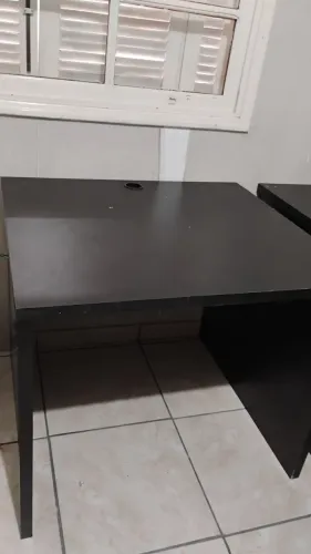 Mesa para estação de trabalho ou de jogos