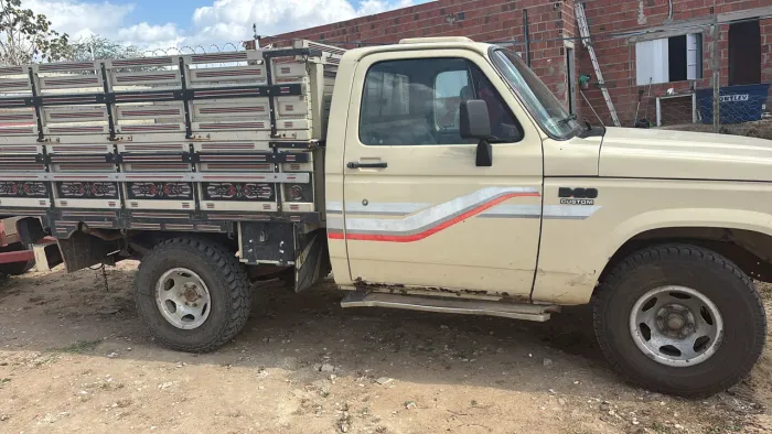 Chevrolet D-20 S / Luxe 3.9/4.0 Diesel 1986