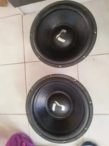 Vendo par de alto falantes 12 questo áudio 