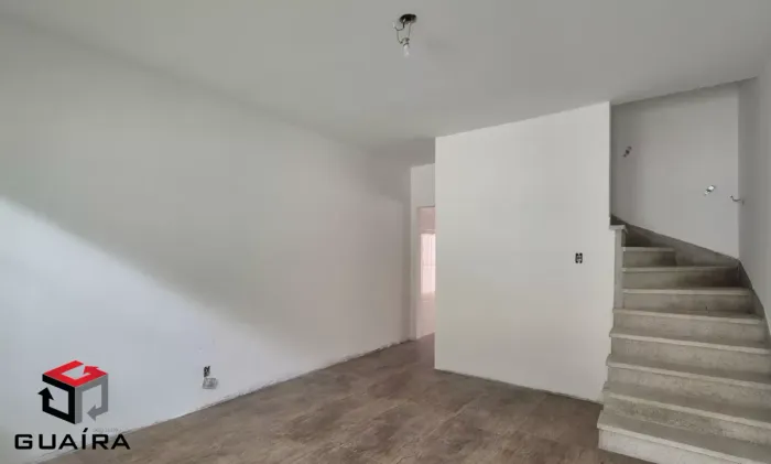 Sobrado à venda 2 quartos 1 vaga Valparaíso - Santo André - SP