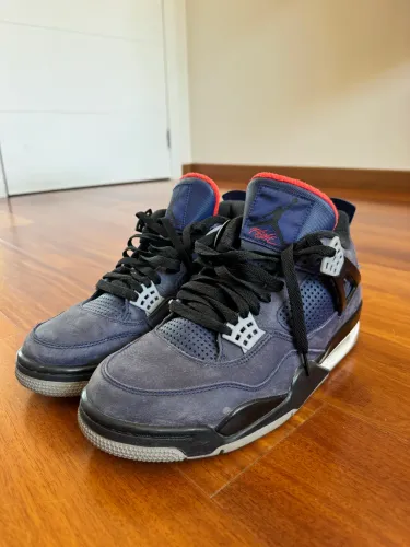 Tênis Nike Air Jordan 4 Roxo