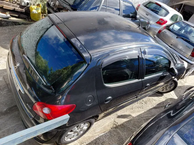 Peugeot 207 XR Sport 1.4 Flex 8V 5P 2010