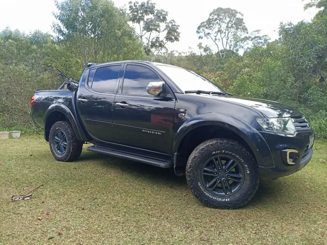 Mitsubishi L200 Triton HPE 3.5 CD V6 24V Flex Aut. 2015