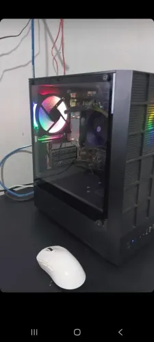 PC Gamer Ryzen 5 2400G | 16GB DDR4 | SSD 240GB | A320M-K | Fonte 450W Bronze