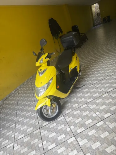 Burgman 125 impecável !