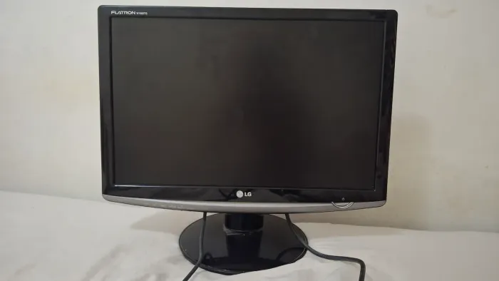 Monitor LG 19 polegadas usado