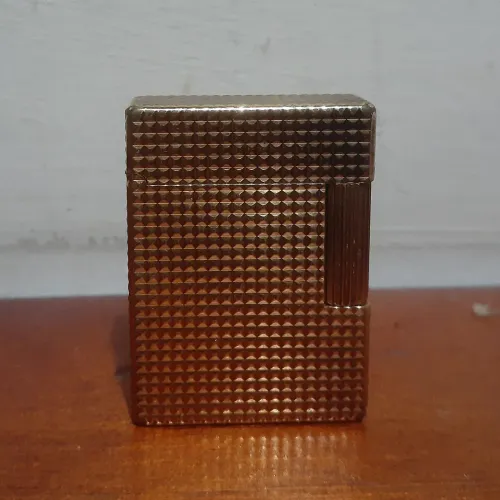 Isqueiro Original S.T. Dupont Paris Modelo - Linge - Padrão Hobnail