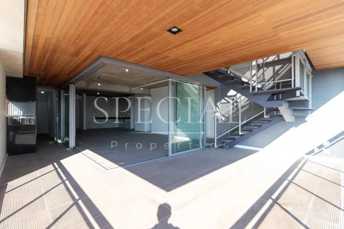402 m², 5 suítes, 7 vagas  Duplex exclusivo com integração e escala no Jardim das Acácias