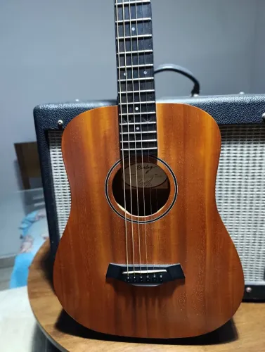 Violão Taylor Baby 