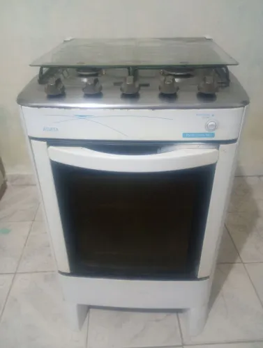 Fogão elétrico usado
