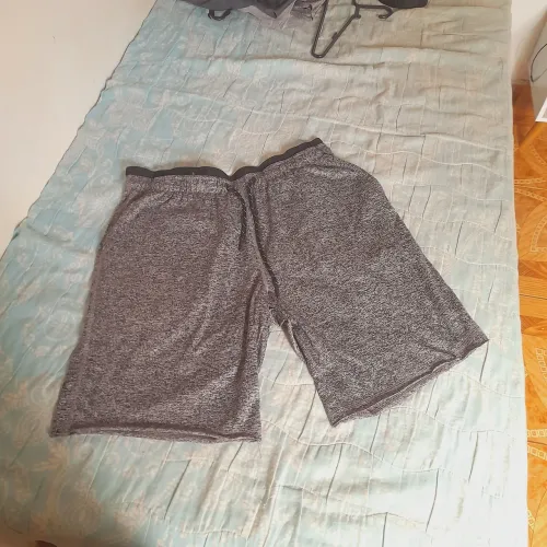 Short cinza dry fit de qualidade (Renner)