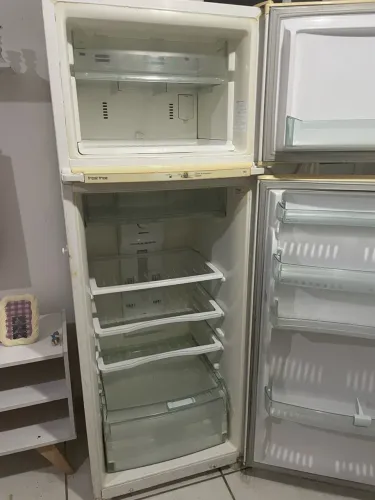 Geladeira Frost Free