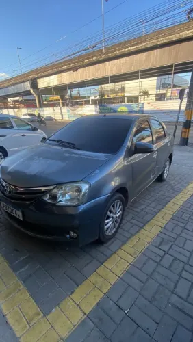 Toyota Etios XLS Sedan 1.5 Flex 16V 4P Mec. 2015