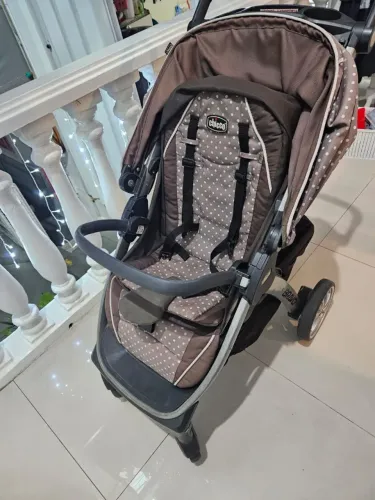CARRINHO CHICCO COM BEBÊ CONFORTO 