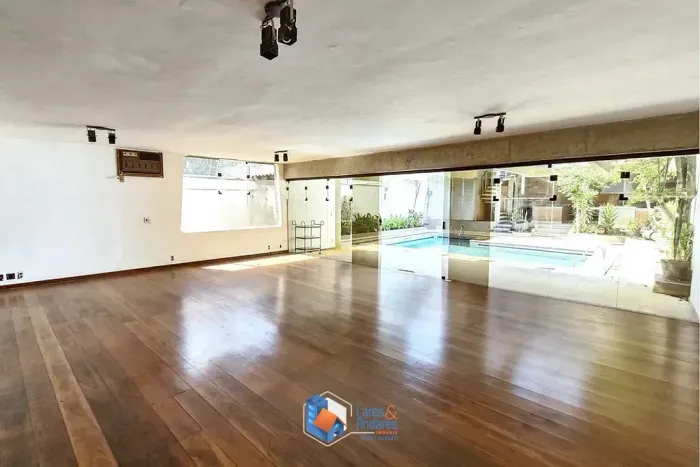 Casa à venda 5 Quartos 3 Suites 6 Vagas 570.21M² Santo Amaro São Paulo - SP