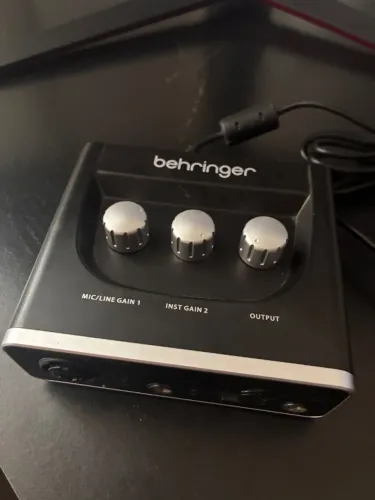 Interface de audio Behringer