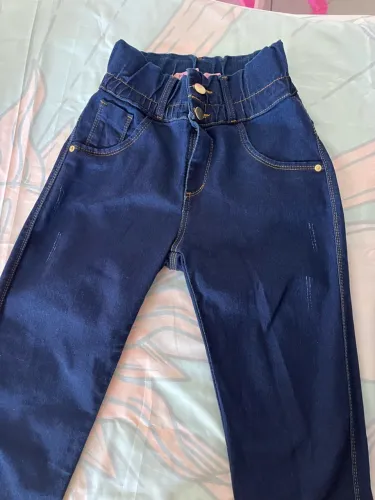 Calça jeans nova , levanta bumbum