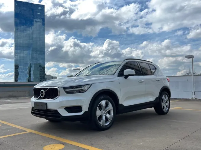 Volvo XC40 T-4 2.0 190cv FWD 2019