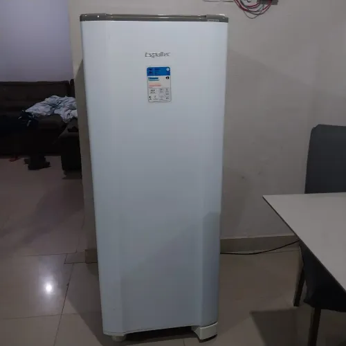 Vendo geladeira pra pegar rf2