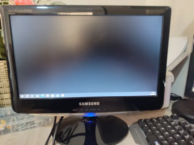 Monitor Samsung 16"